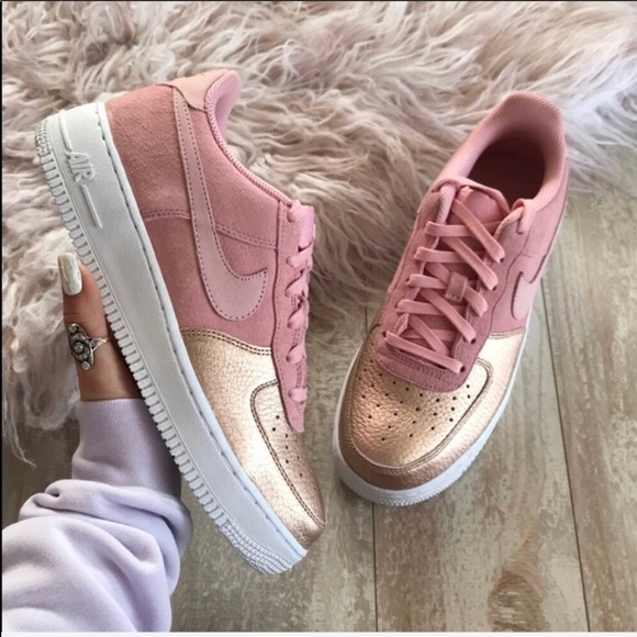 NWT Nike Air Force 1 Rare Pink/Gold - Picture 7 of 8